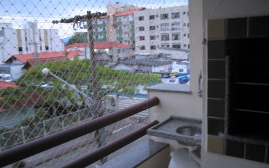 Apto. 2 dormitórios (1 suíte) na quadra do mar – CENTRINHO