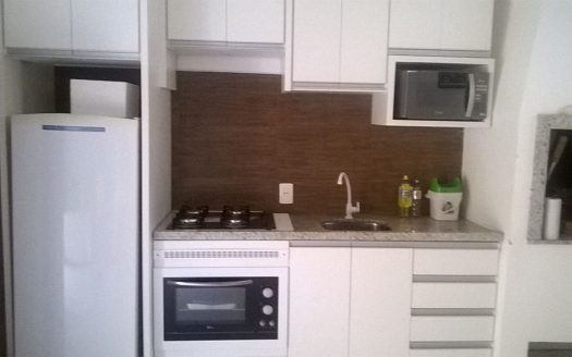 Casa 3 dormitórios (1 suíte) + 1 edícula completa – Próximo ao Mar