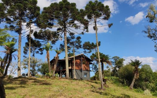URUBICI:  Cabana nova c/3 dorms. em terreno de 3,3 Hcts.