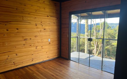 URUBICI:  Cabana nova c/3 dorms. em terreno de 3,3 Hcts.