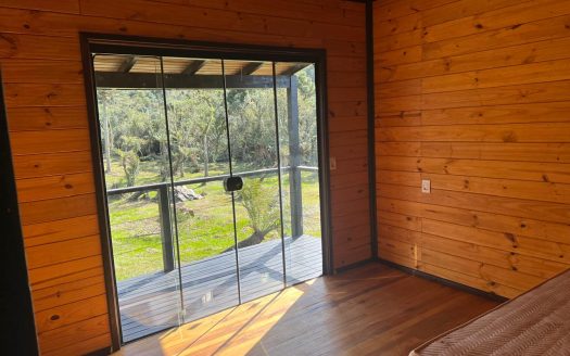 URUBICI:  Cabana nova c/3 dorms. em terreno de 3,3 Hcts.
