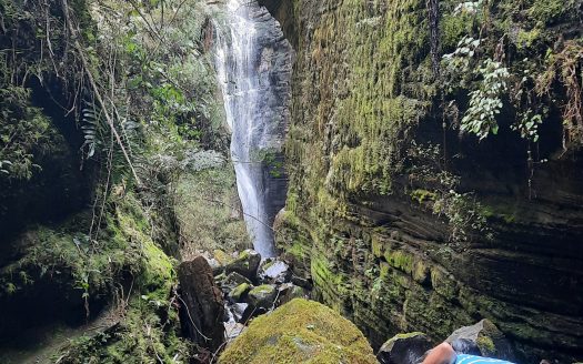 Propriedade na Serra Catarinense com Linda cachoeira !