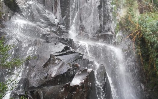 Propriedade na Serra Catarinense com Linda cachoeira !