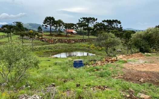 URUBICI:  Sítio 2 Hectares com casa nova: 84 m2