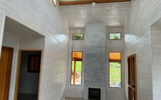 URUBICI:  Sítio 2 Hectares com casa nova: 84 m2