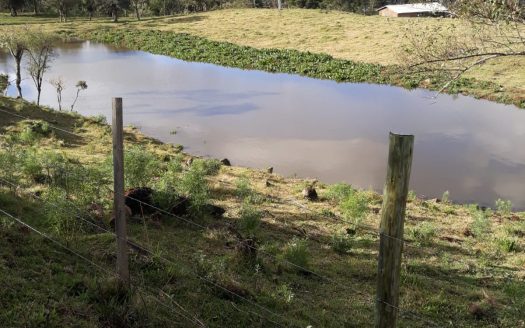 URUBICI:  Lindo rancho com 2 ou 4 Hectares e muita água