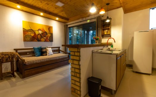 BOM RETIRO :  CHALÉ DE LUXO c/banheiro hidro