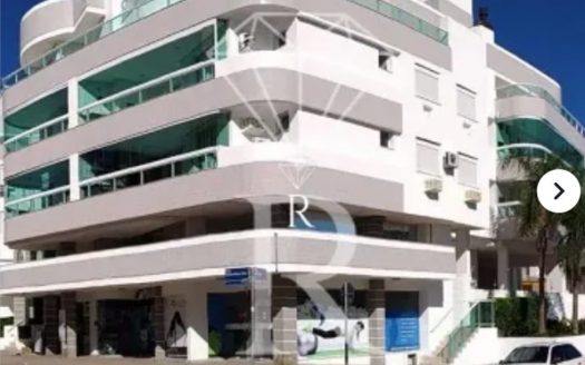 CANASVIEIRAS:  2 Dorms. (1 suíte) na quadra do mar !