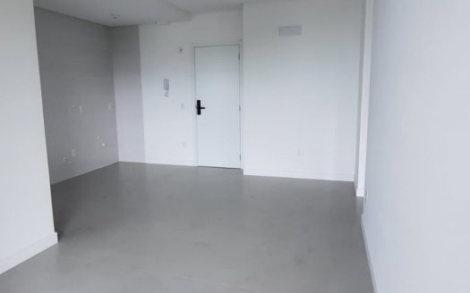 JURERÊ:   FRENTE IATE CLUB – 1 DORM. c/LINDA VISTA PARA A BAÍA