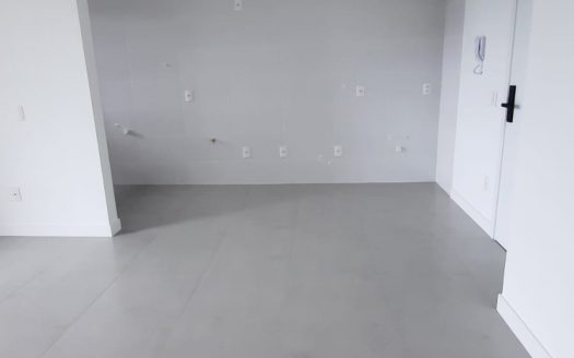 JURERÊ:   FRENTE IATE CLUB – 1 DORM. c/LINDA VISTA PARA A BAÍA