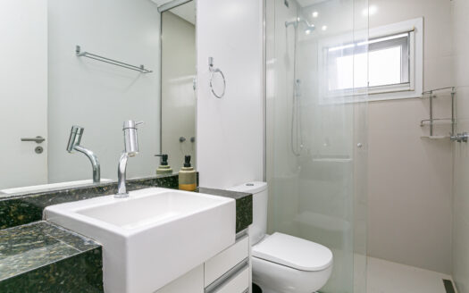 JURERÊ INTERNACIONAL: EXCELENTE CASA – 326 m2